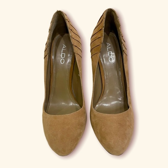 𝅺ALDO platform beige suede stiletto pumps size 38 (fits like a 7-7.5) - Picture 2 of 5